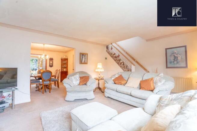 Flora Gardens, Bishopbriggs, G64 1DS photo 3