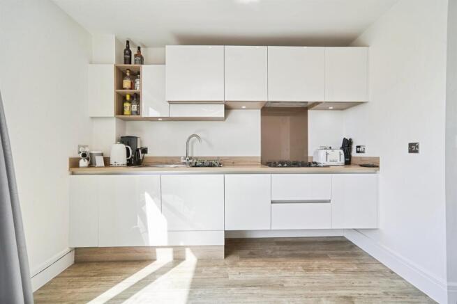 3 bed Terraced for sale Image 5