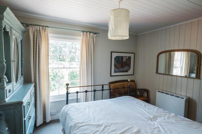 Bedroom 1 (Double)