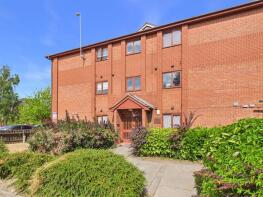 13, Gillett Close, Nuneaton CV11 5XW