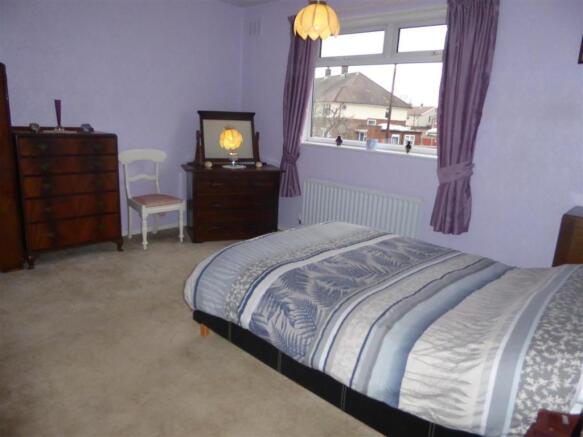 BEDROOM 1