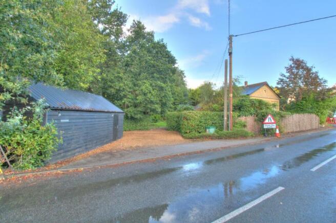Photo 3