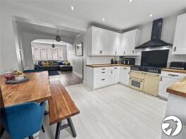 84, Ridgeway West, Sidcup DA15 8SE