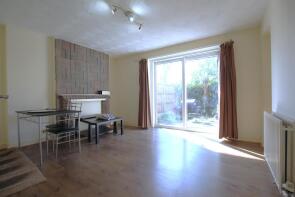 4, Evesham Avenue, London E17 4NJ