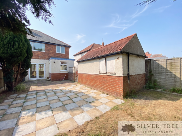 3 bed Semi-Detached for sale Image 11