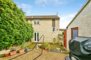 20, Darcy Close, Chippenham SN15 3QW