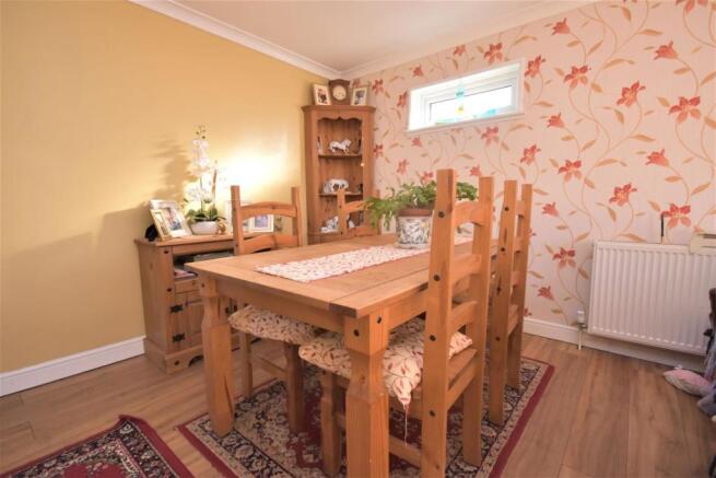 Dining Area.JPG