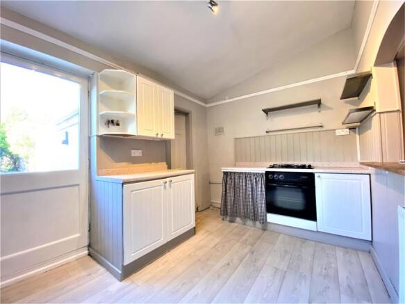 Kitchen 2 Guildford.JPG