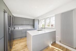 37, Casino Avenue, London SE24 9PQ