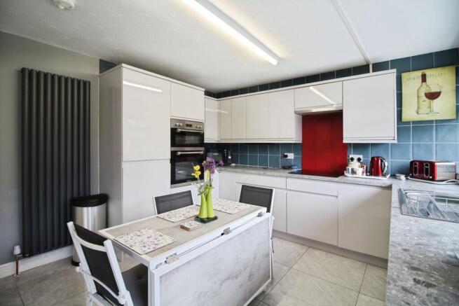 3 bed Semi-Detached Bungalow for sale Image 5