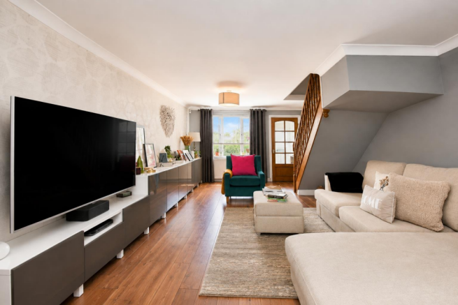 4 bed Semi-Detached for sale Image 6