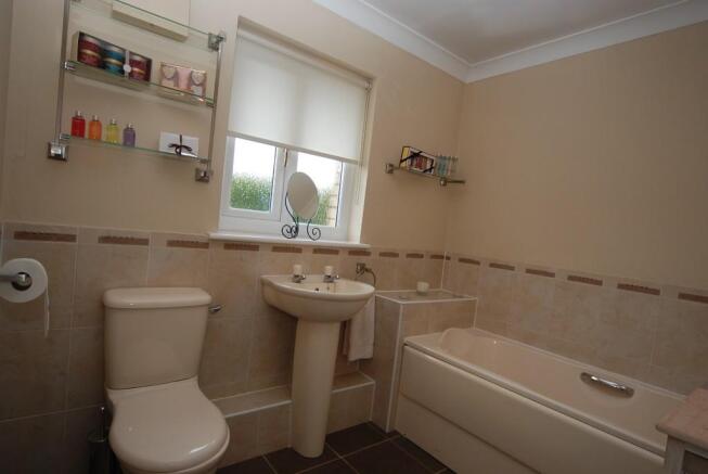 Family Bathroom 