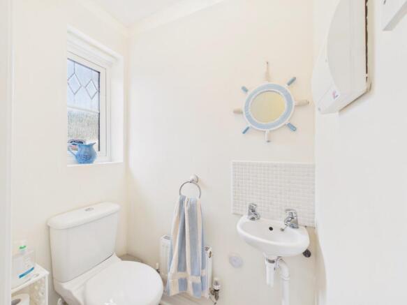 3 bed Semi-Detached for sale Image 7