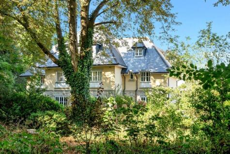 Maen Gardens, Culliford Road, Dorchester