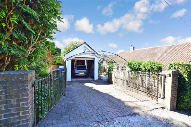 Driveway/Parking