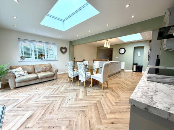 Rookery Way, Thurgoland, Sheffield, S35 7BX photo 2