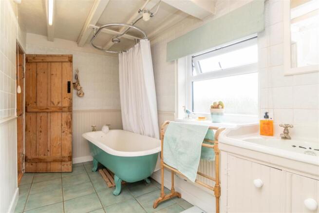 Ground Floor Bathroom