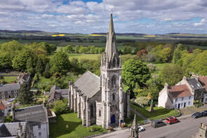Falkland Parish Church, High Street, Falkland KY15 7BU
