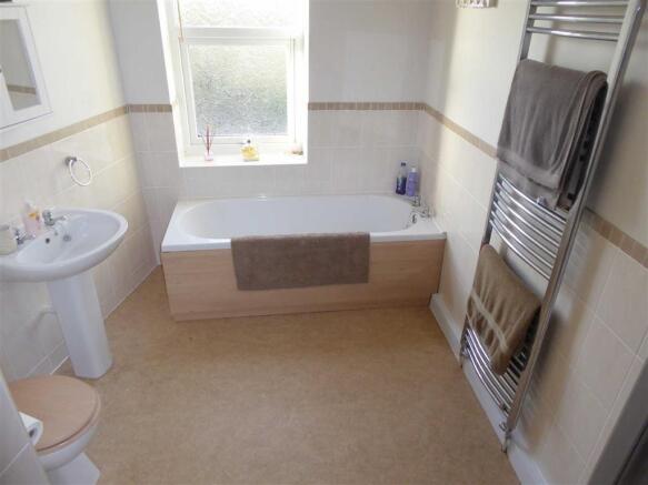 Bathroom / WC: