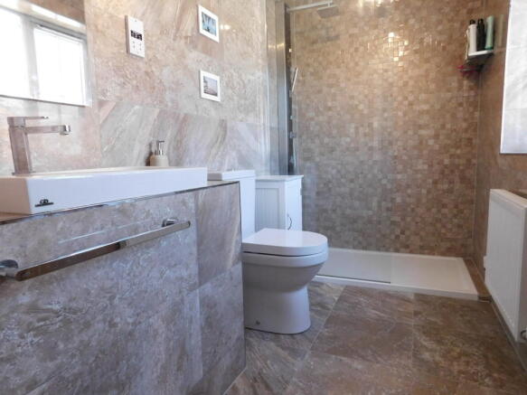 Master En-Suite