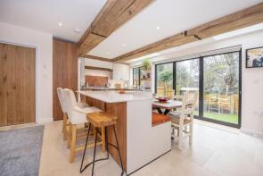 5, Beech Close, London SW19 4TU