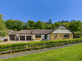 32, Oakdene Court, Culloden, Inverness IV2 7XL