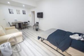 67, Gloucester Terrace, London W2 3DH