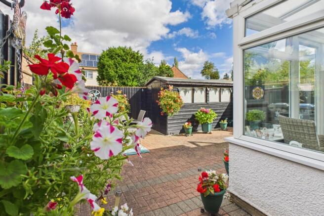 CAM02519G0-PR0339-STILL019