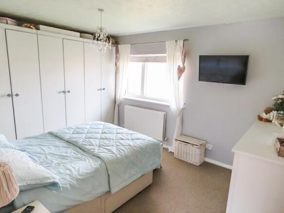 Master Bedroom.JPG