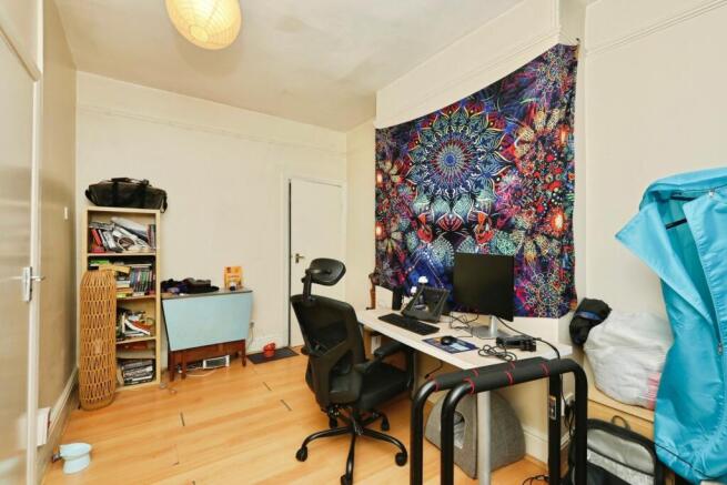 3 bed Terraced for sale Image 12