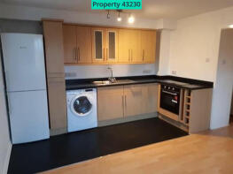 19, Old Port Close, Tipton DY4 7XN