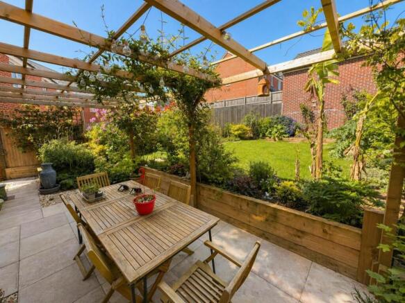 70 Chamberlyne Cresent - Garden 6.jpeg