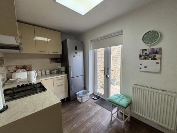 2 bed Semi-Detached for sale Image 4