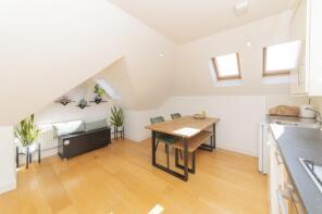 Flat 5, 11, Argyle Road, North Finchley, London N12 8JA