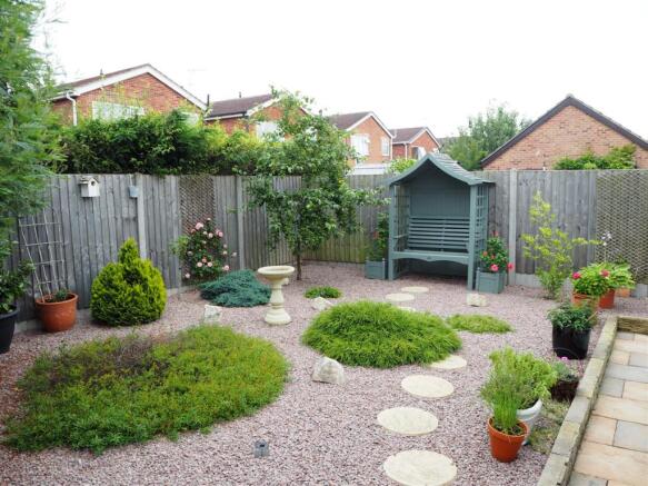Landscaped Rear Gard