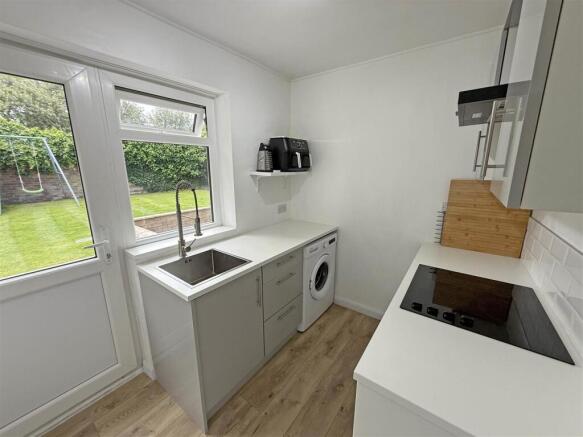 Kitchen A2.jpg