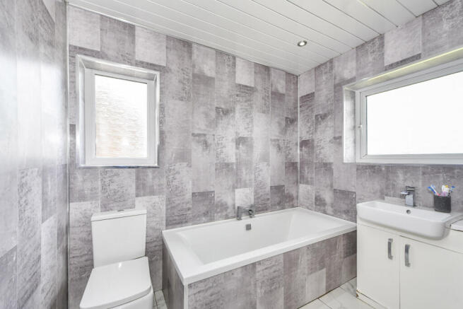 3 bed Semi-Detached for sale Image 12