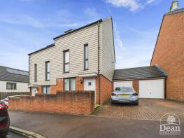 8, Teagues Way, Cinderford GL14 2GE