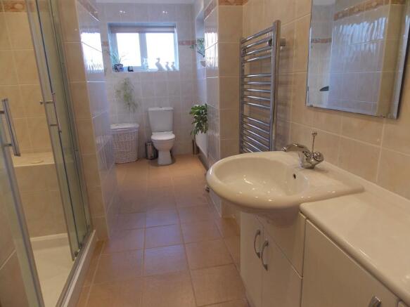 Bath/shower room/wc