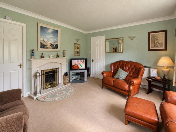 Cosy Traditional Living Room Interior.png