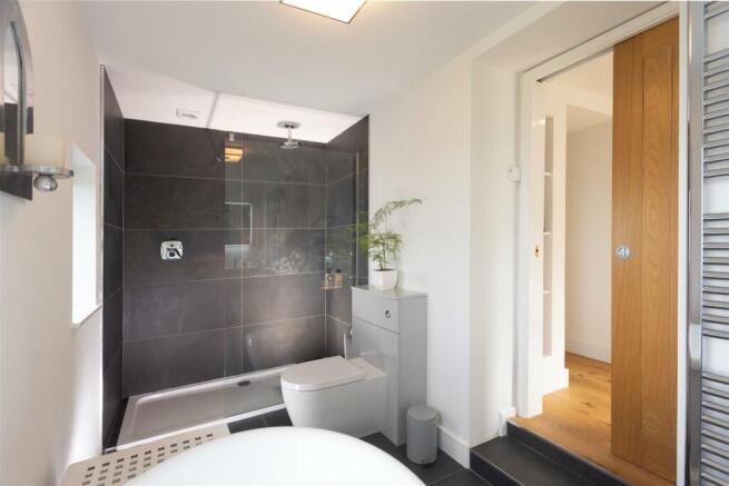 Bedroom two en suite