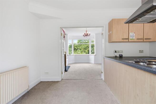 3 bed Semi-Detached for sale Image 8