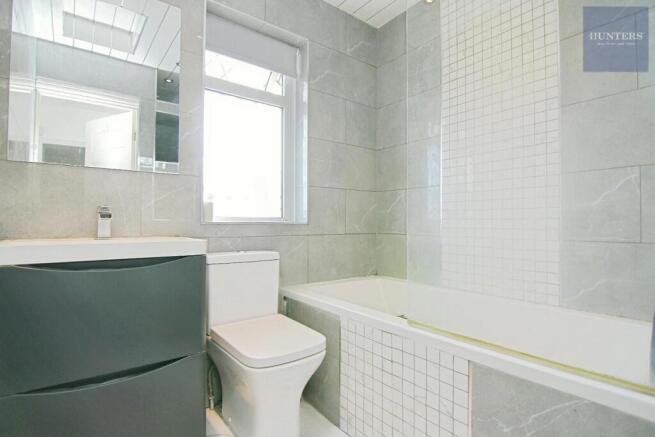 3 bed Semi-Detached for sale Image 11