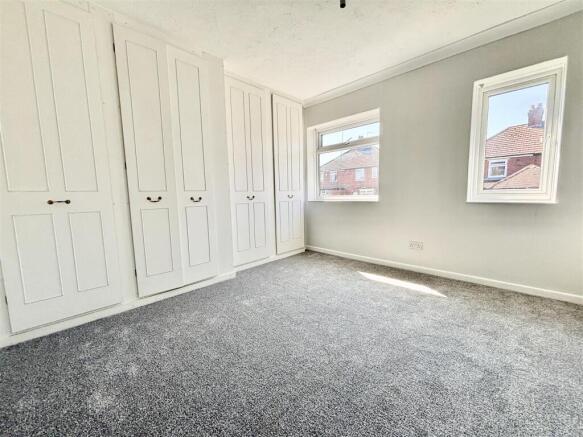3 bed Semi-Detached for sale Image 6