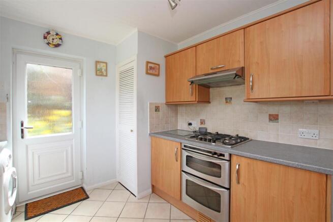 23BC - Kitchen 2.jpg
