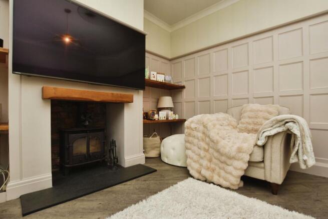 3 bed Semi-Detached Bungalow for sale Image 5