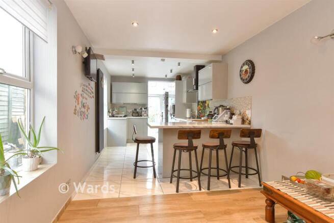 Kitchen/ Breakfast Room