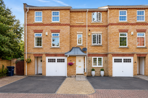Porthallow Close, Orpington, BR6 9XU
