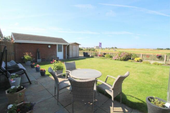 Anson Close, 11, new outside.JPG
