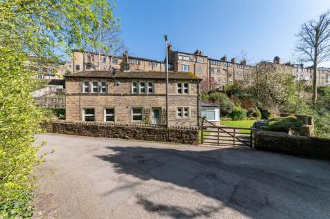 Swan Bank Lane, Holmfirth, HD9